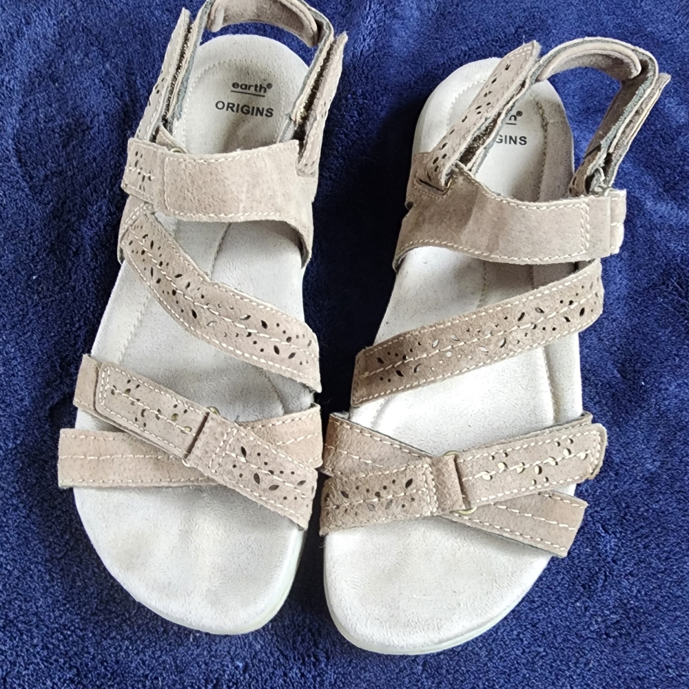 Earth Origins Women's Tan Sandals
